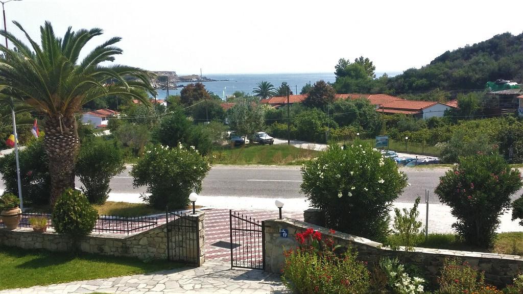 Hotel Ermioni Kalamítsion 외부 사진